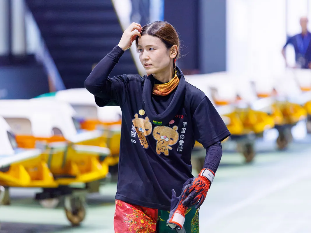 4373　若狭奈美子